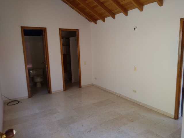 Casa en Venta y Arriendo - Poblado - El Country