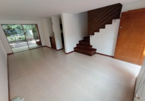 3 Habitaciones Habitaciones, ,2 BathroomsBathrooms,Casa,En Venta,2484