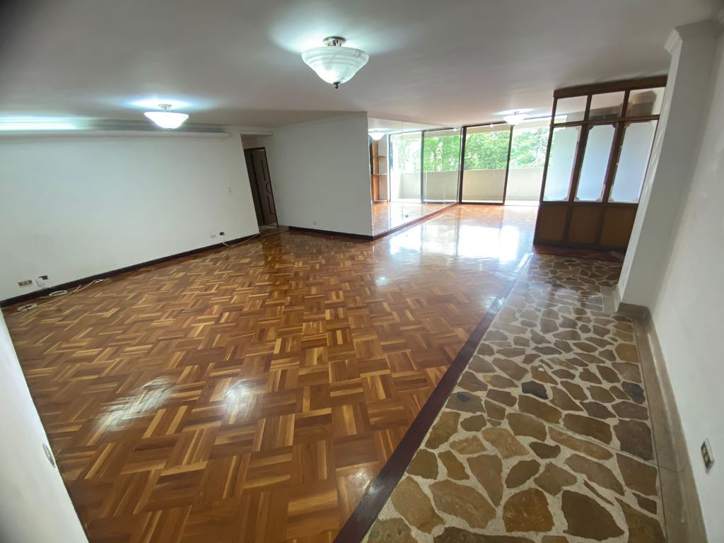 Apartamento en Arriendo