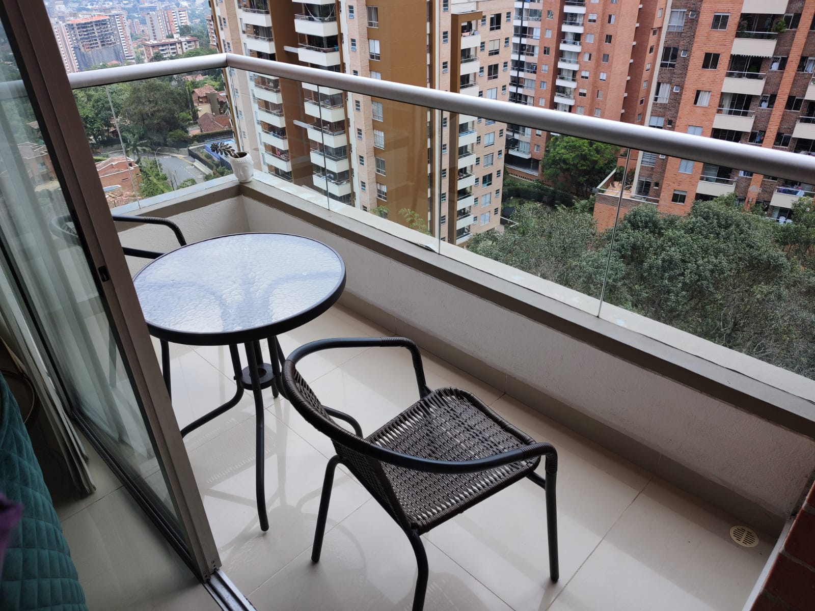 3 Habitaciones Habitaciones, ,2 BathroomsBathrooms,Apartamento,En Arriendo,2609