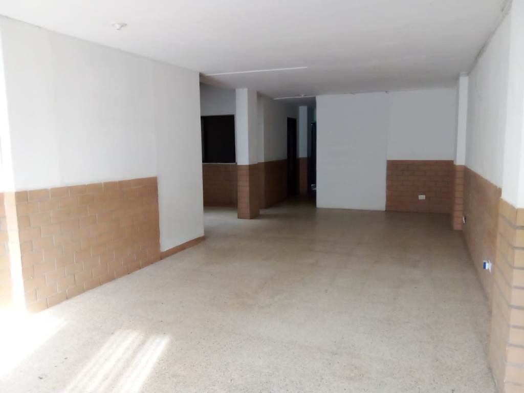 Casa comercial en Arriendo