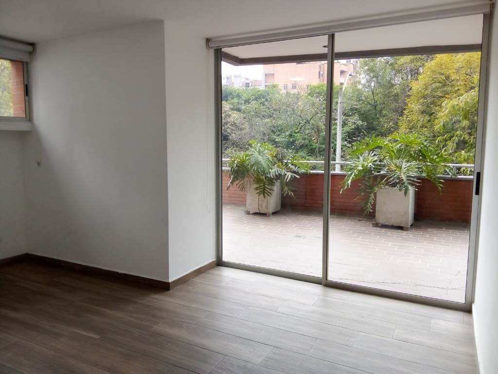 Apartamento en Arriendo