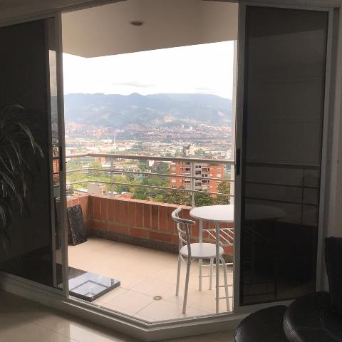 Apartamento Amoblado en Arriendo Poblado Loma del Tesoro