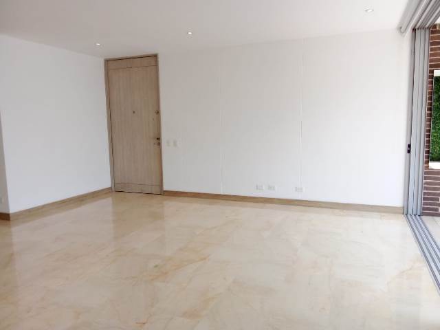 Apartamento en arriendo 