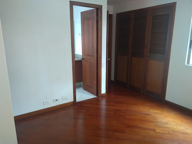 Apartamento en Arriendo Poblado La Tomatera