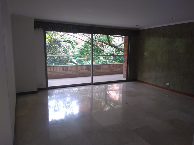 Apartamento en Arriendo Poblado La Tomatera