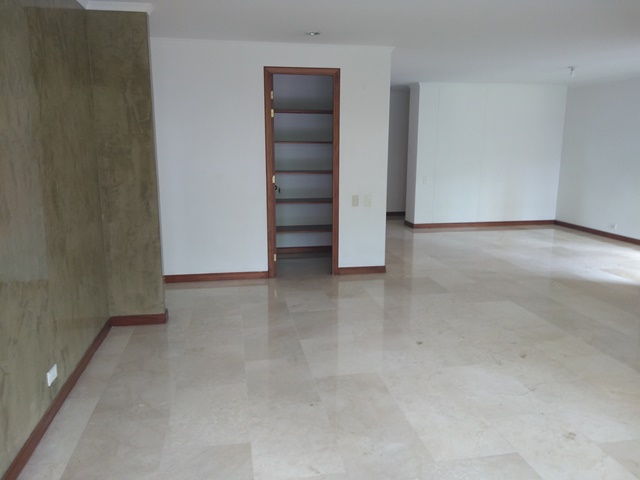 Apartamento en Arriendo Poblado La Tomatera