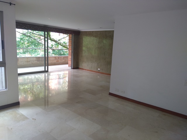 Apartamento en Arriendo Poblado La Tomatera