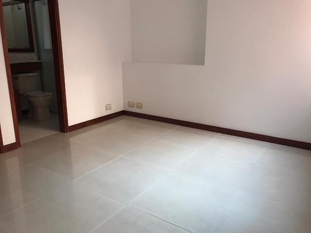 Apartamento en Arriendo Envigado Loma de Benedictinos