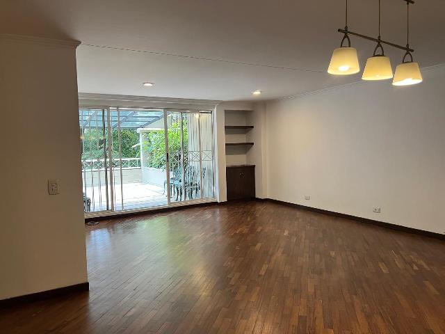 Apartamento en Arriendo