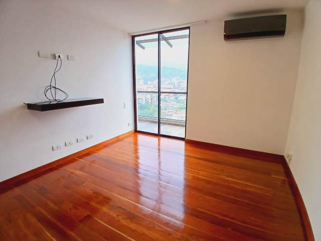 Apartamento en Arriendo