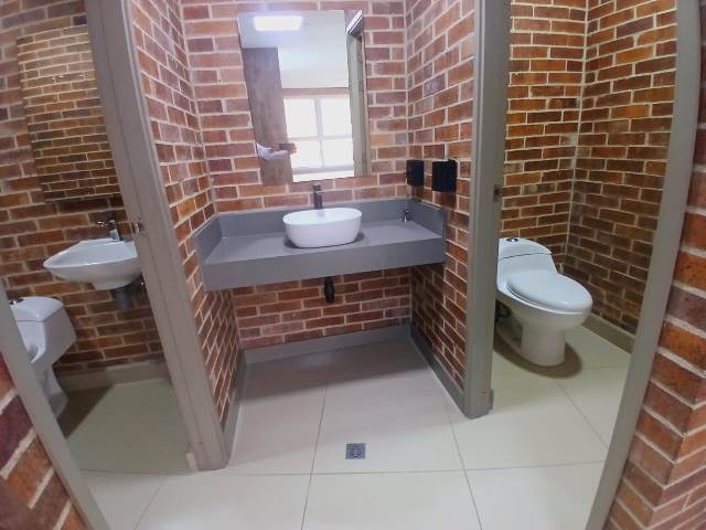 Oficina en Arriendo