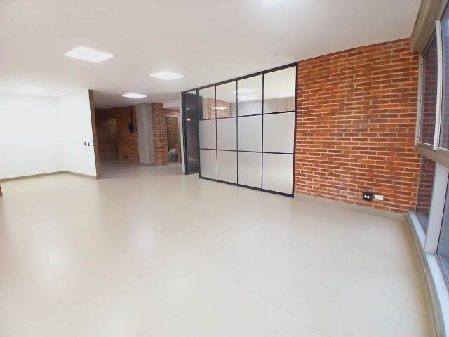 Oficina en Arriendo