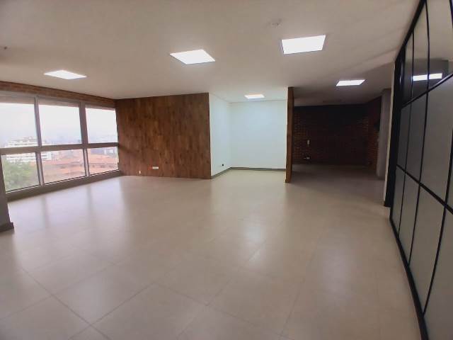Oficina en Arriendo