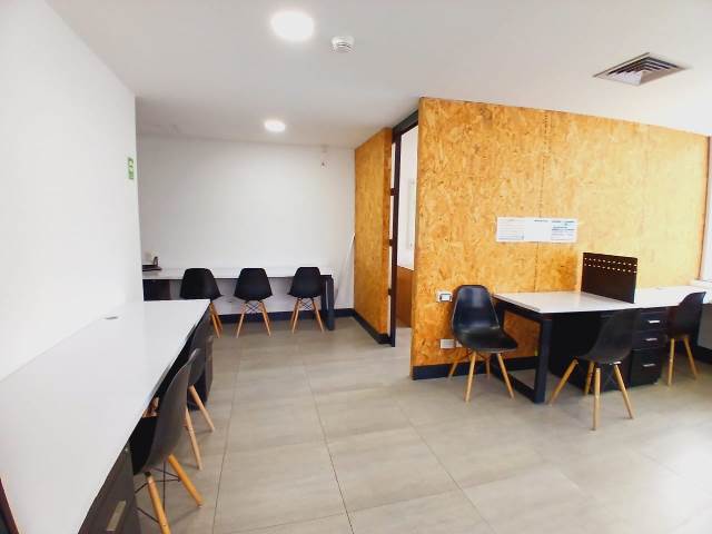 Oficina en Arriendo