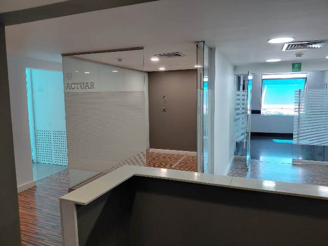 Oficina en Arriendo