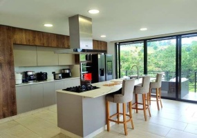 5 Habitaciones Habitaciones, 0 ,6 BathroomsBathrooms,Casa,En Venta,0,3928