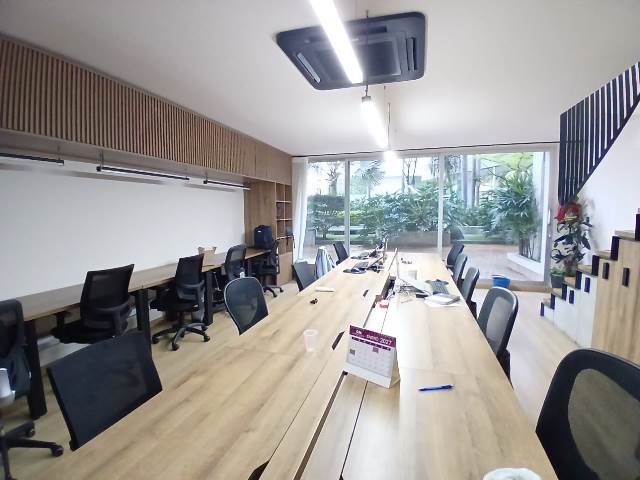 Oficina en Arriendo