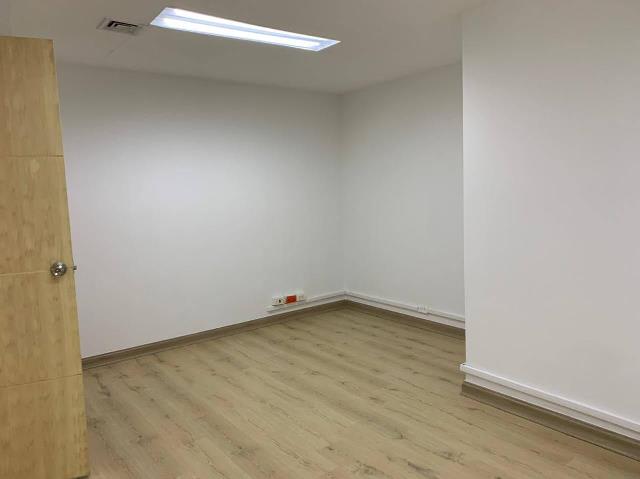 Oficina en Arriendo