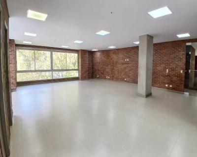 Oficina en Arriendo