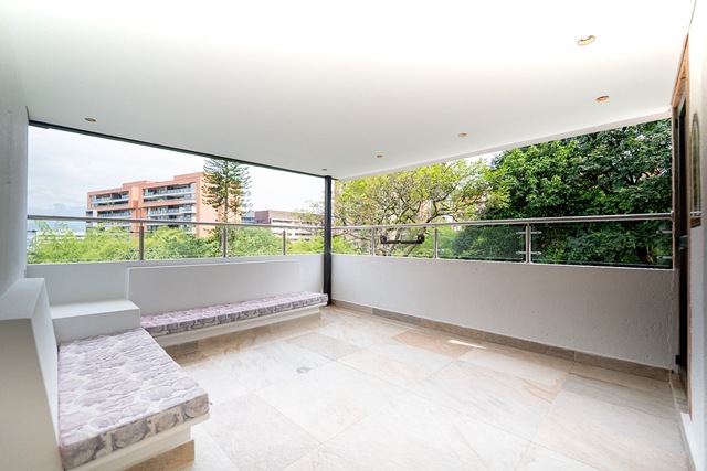 Apartamento Amoblado en Venta