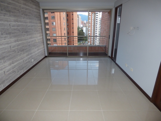 3 Habitaciones Habitaciones, ,4 BathroomsBathrooms,Apartamento,En Arriendo,1055