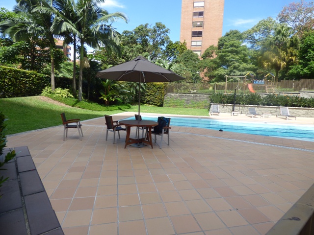 3 Habitaciones Habitaciones, ,4 BathroomsBathrooms,Apartamento,En Arriendo,1055