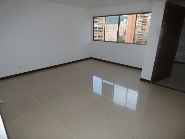 3 Habitaciones Habitaciones, ,4 BathroomsBathrooms,Apartamento,En Arriendo,1055